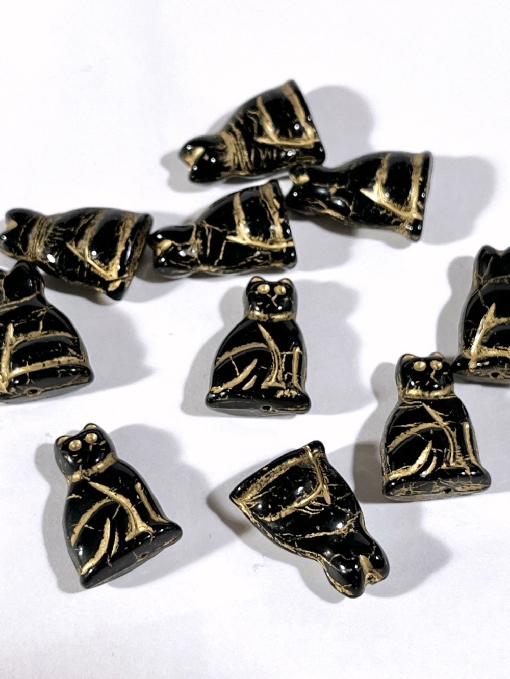 Vintage Molded Glass Cat Beads Black 10pc Czech